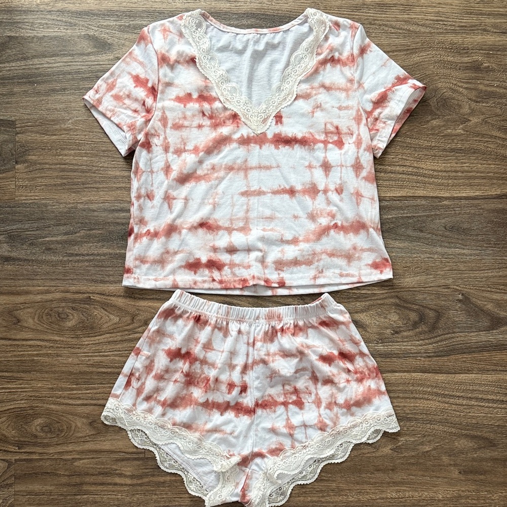 SHEIN Red Tie-Dye Lace Pajama Set